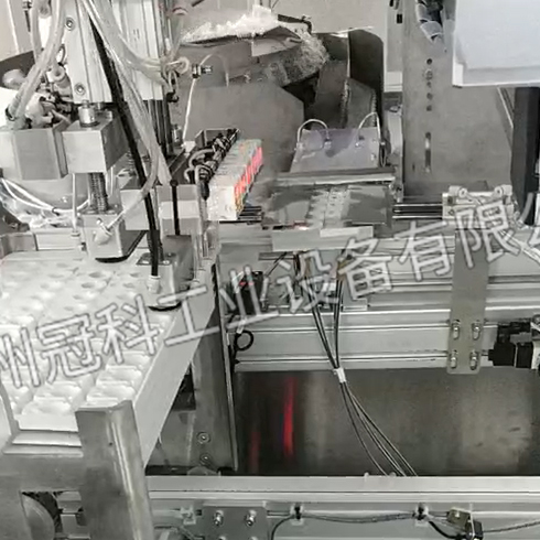 隱型眼鏡自動排杯機